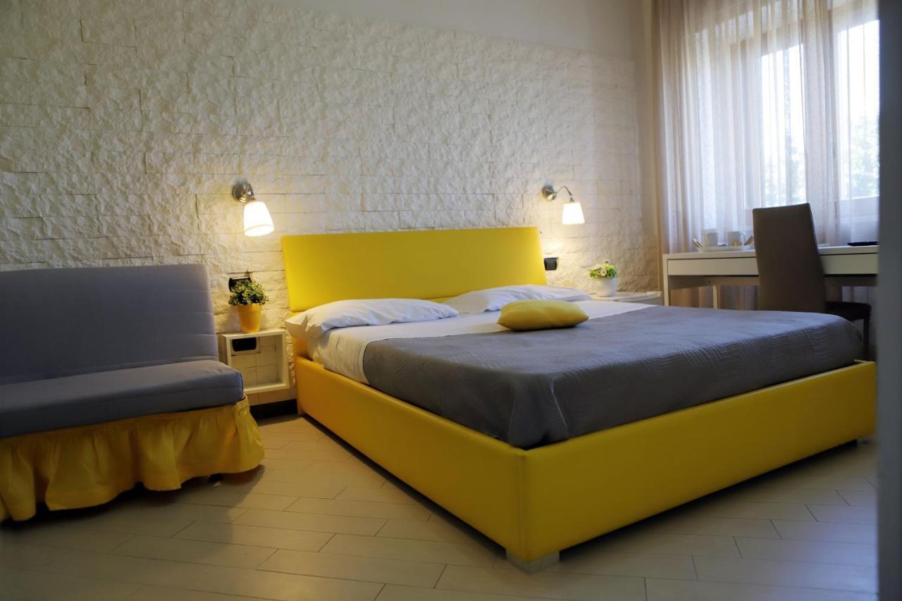 Guest House Le Tre Isole סורנטו מראה חיצוני תמונה
