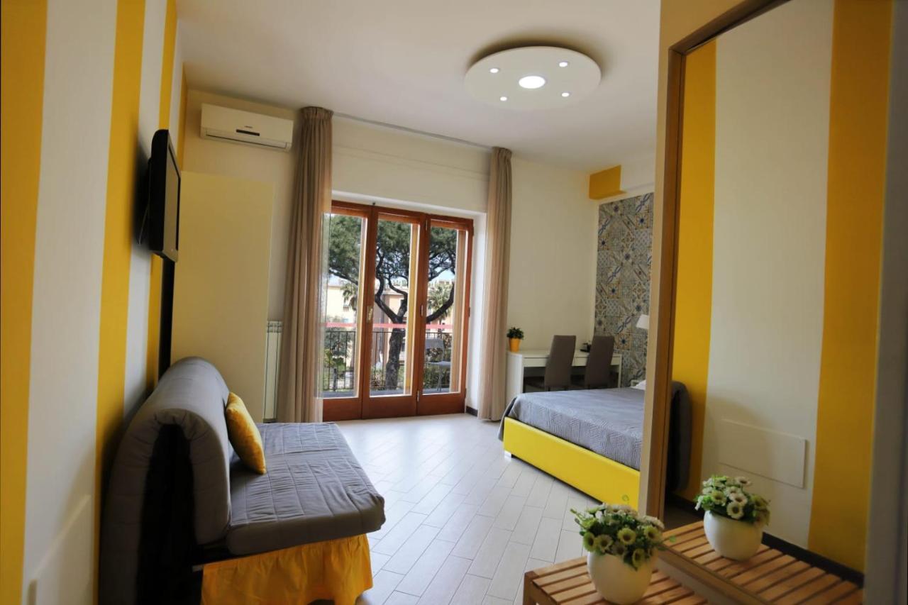 Guest House Le Tre Isole סורנטו מראה חיצוני תמונה