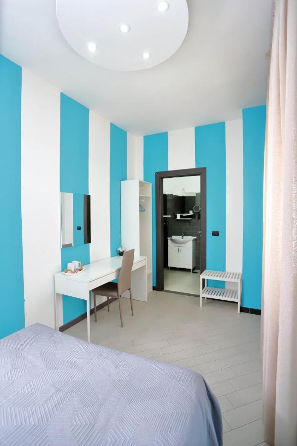 Guest House Le Tre Isole סורנטו מראה חיצוני תמונה